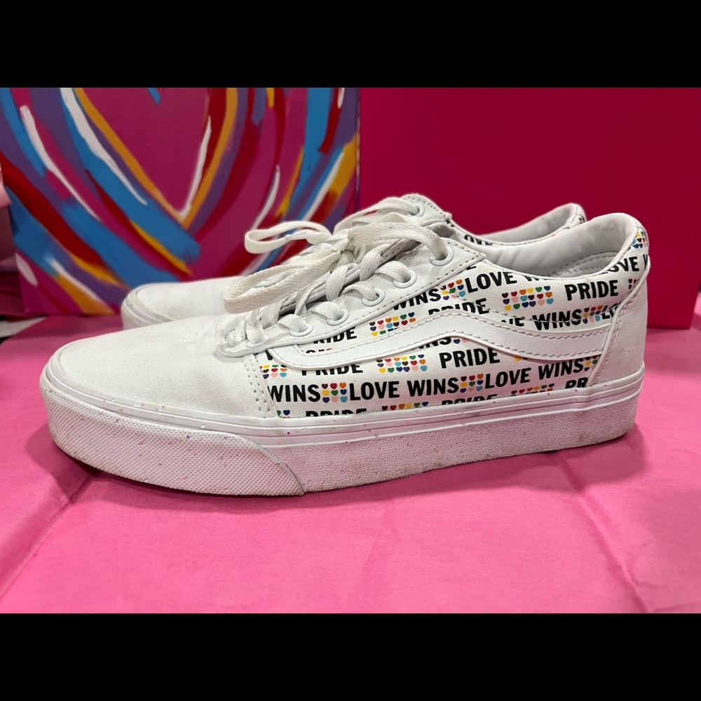 Vans Pride shoes 8.5